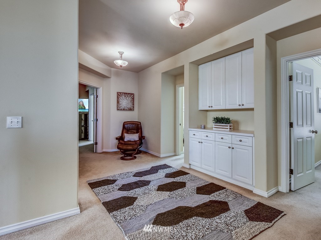 17070 Parkside Way Southeast Renton, WA 98058 - Photo 21 of 25 a bed room with a bed furniture and a window