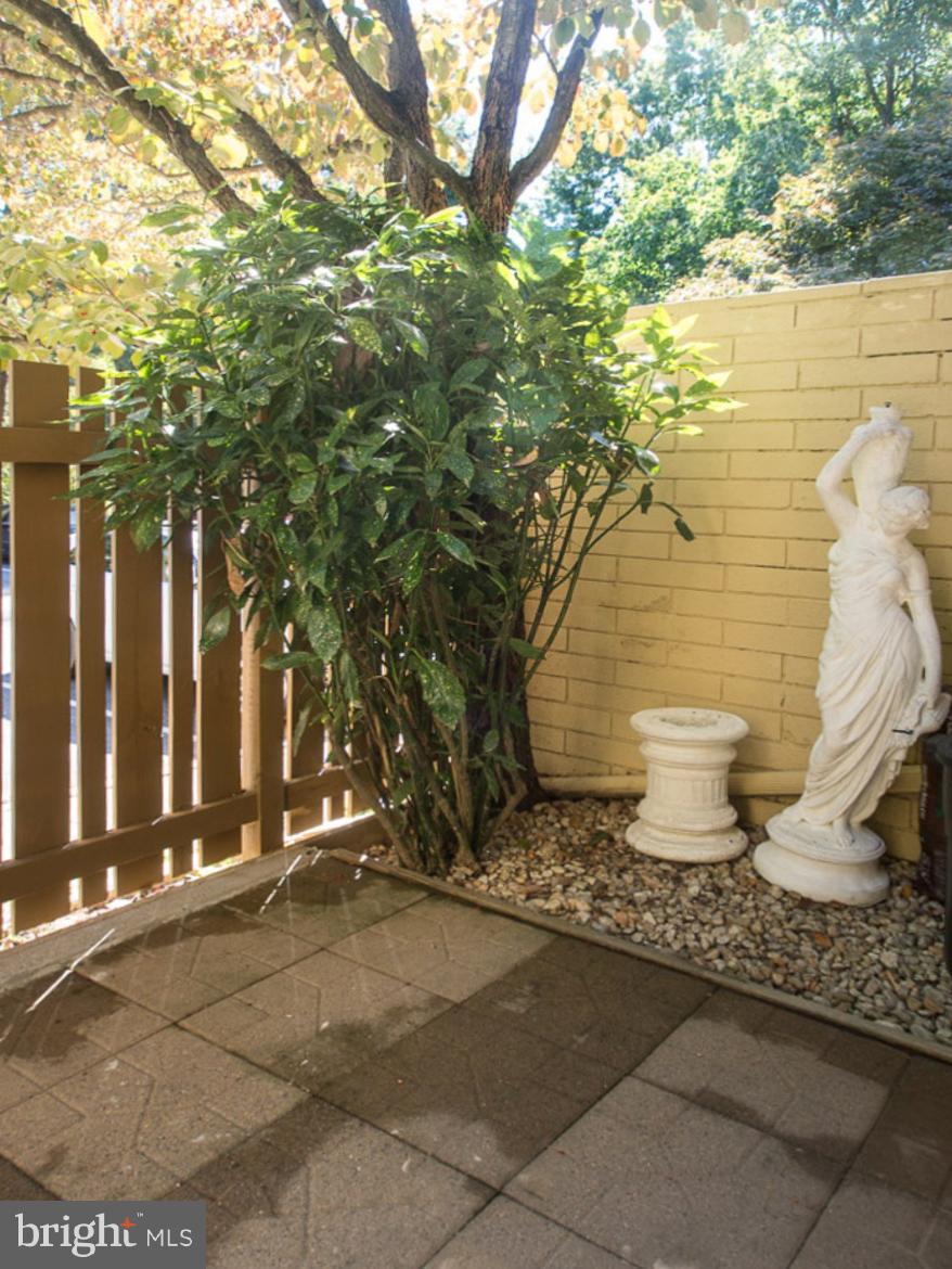 11168 Saffold Way Reston, VA 20190 - Photo 6 of 28 a view of a pathway of a building