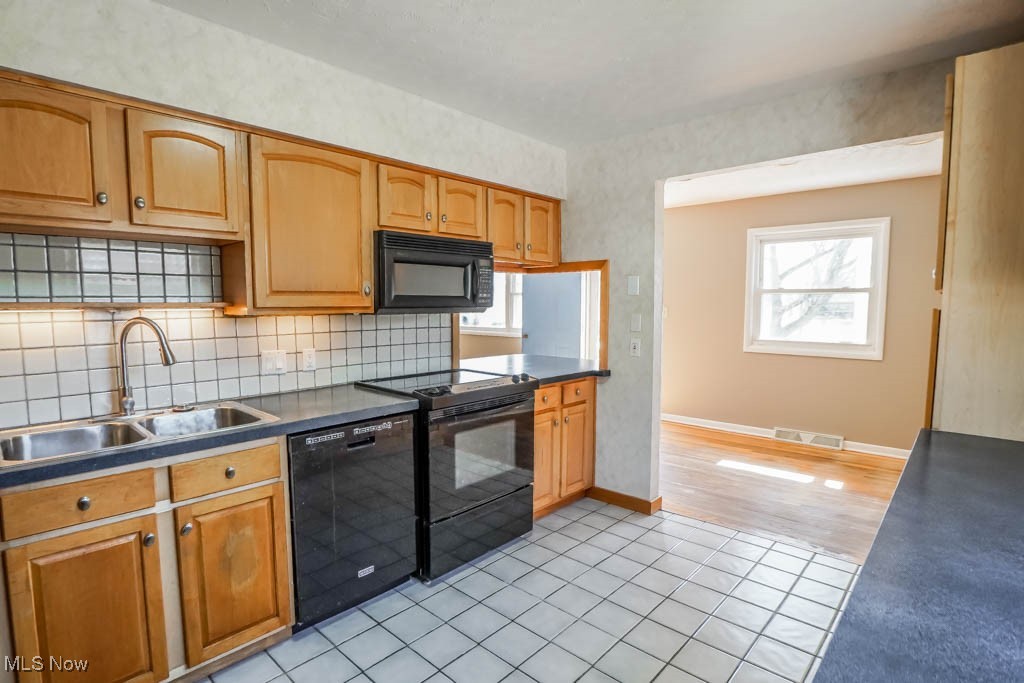 2305 Liberty Road Stow, OH 44224 - Photo 12 of 35 Gallery Image 12