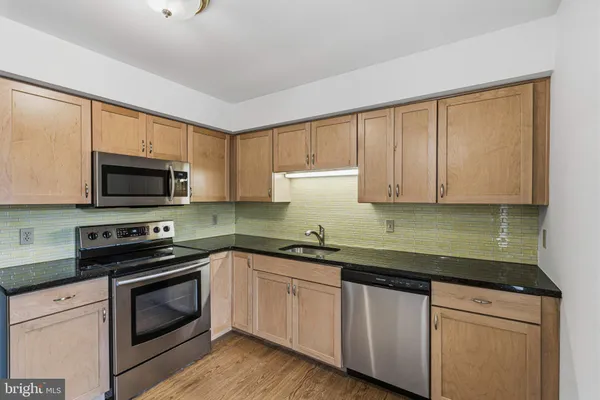 $2,500 | 208 Valley Stream Lane, Chesterbrook, PA 19087