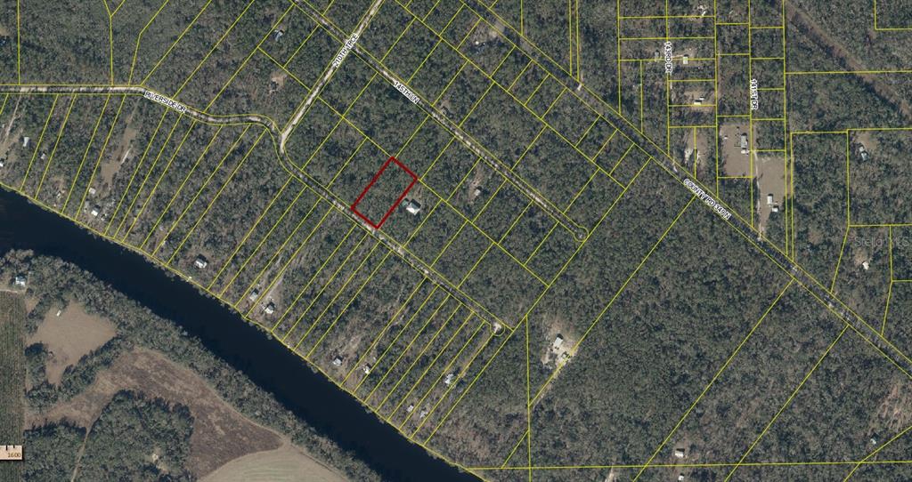 7 Riverside Drive O'Brien, FL 32071 - Photo 2 of 3