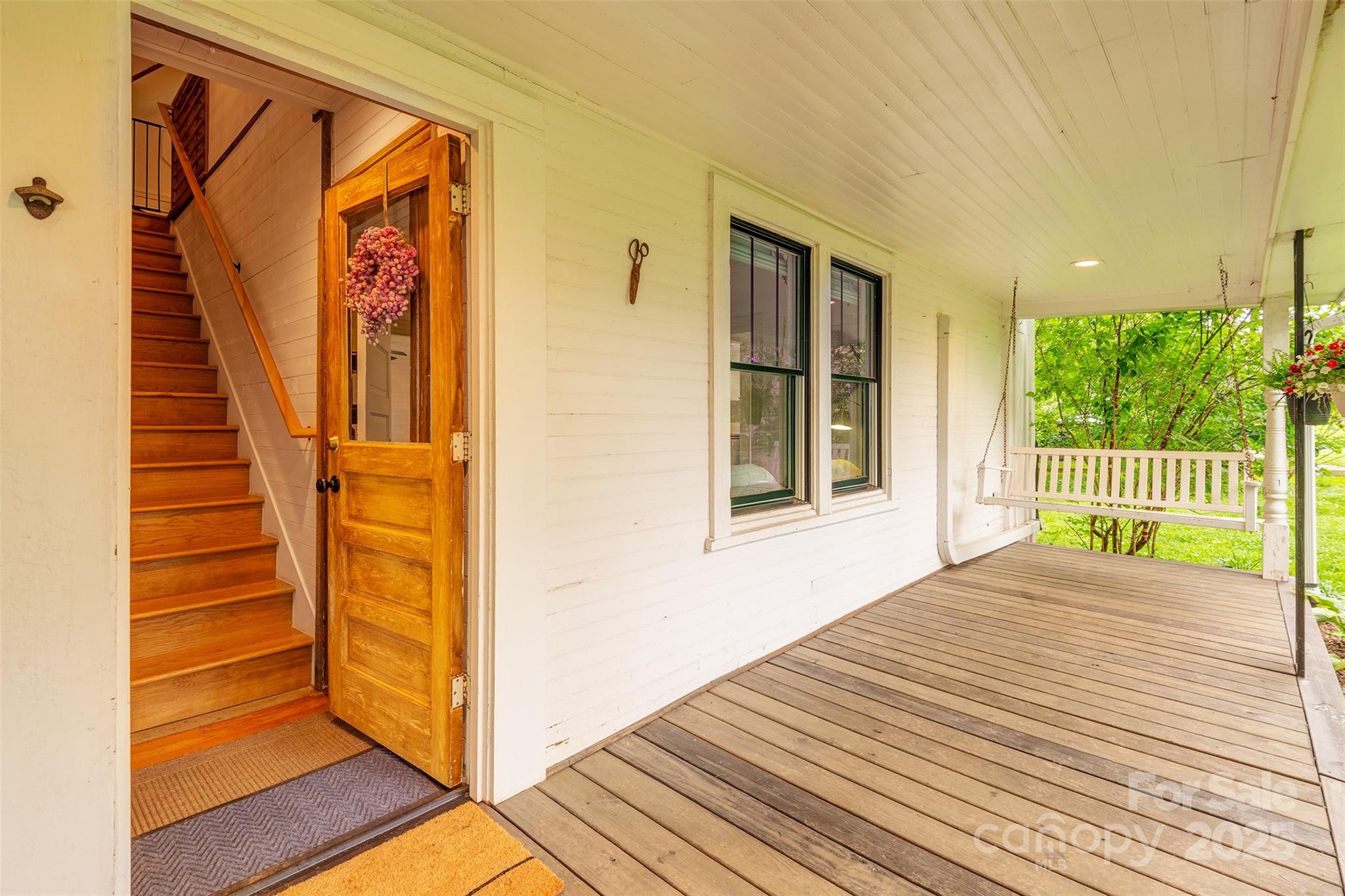 564 Jupiter Road Weaverville, NC 28787 - Photo 3 of 48 Gallery Image 3