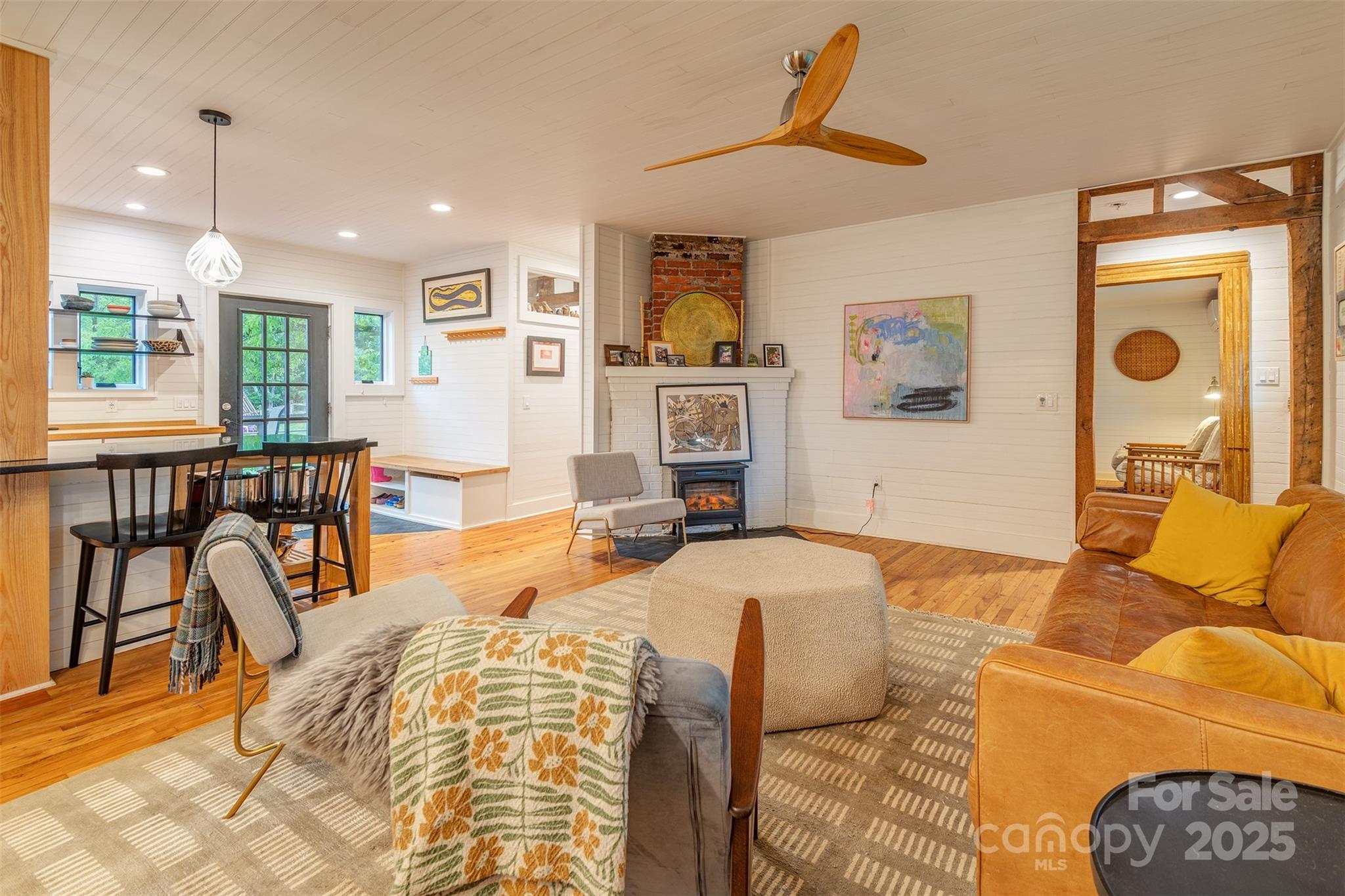 564 Jupiter Road Weaverville, NC 28787 - Photo 5 of 48 Gallery Image 5