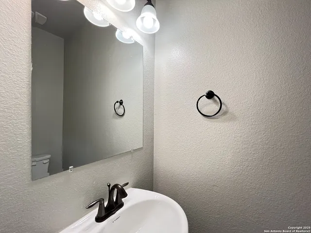 $1,250 | 6419 Melanzane Avenue, Unit 3, San Antonio, TX 78233