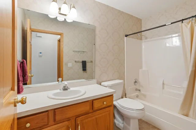 $399,900 | 14817 Upper 56th Street North, Stillwater, MN 55082