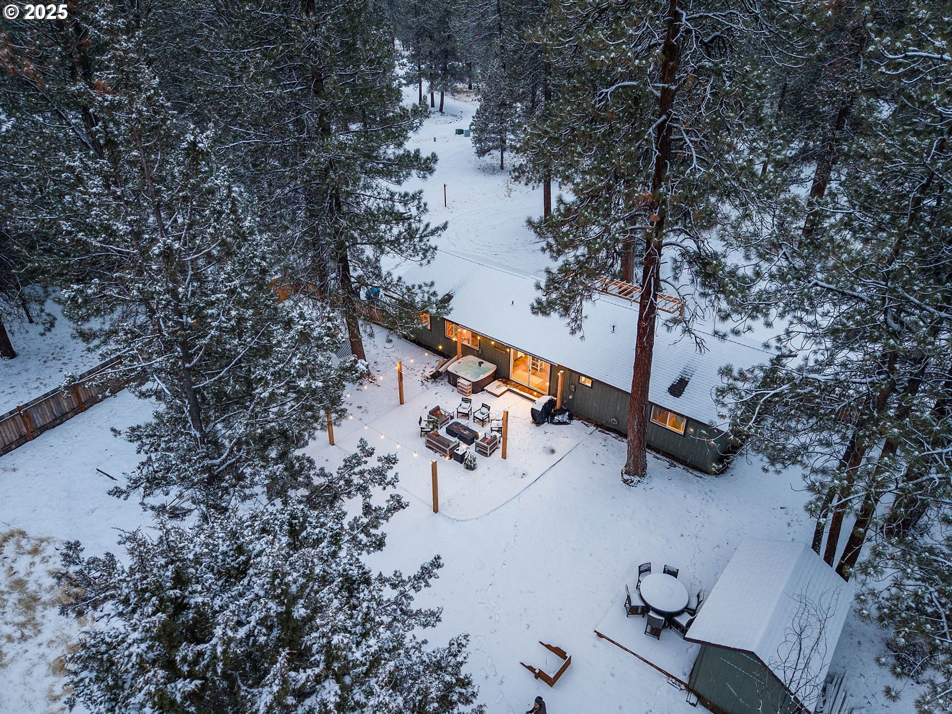 69322 Hackamore Sisters, OR 97759 - Photo 33 of 40