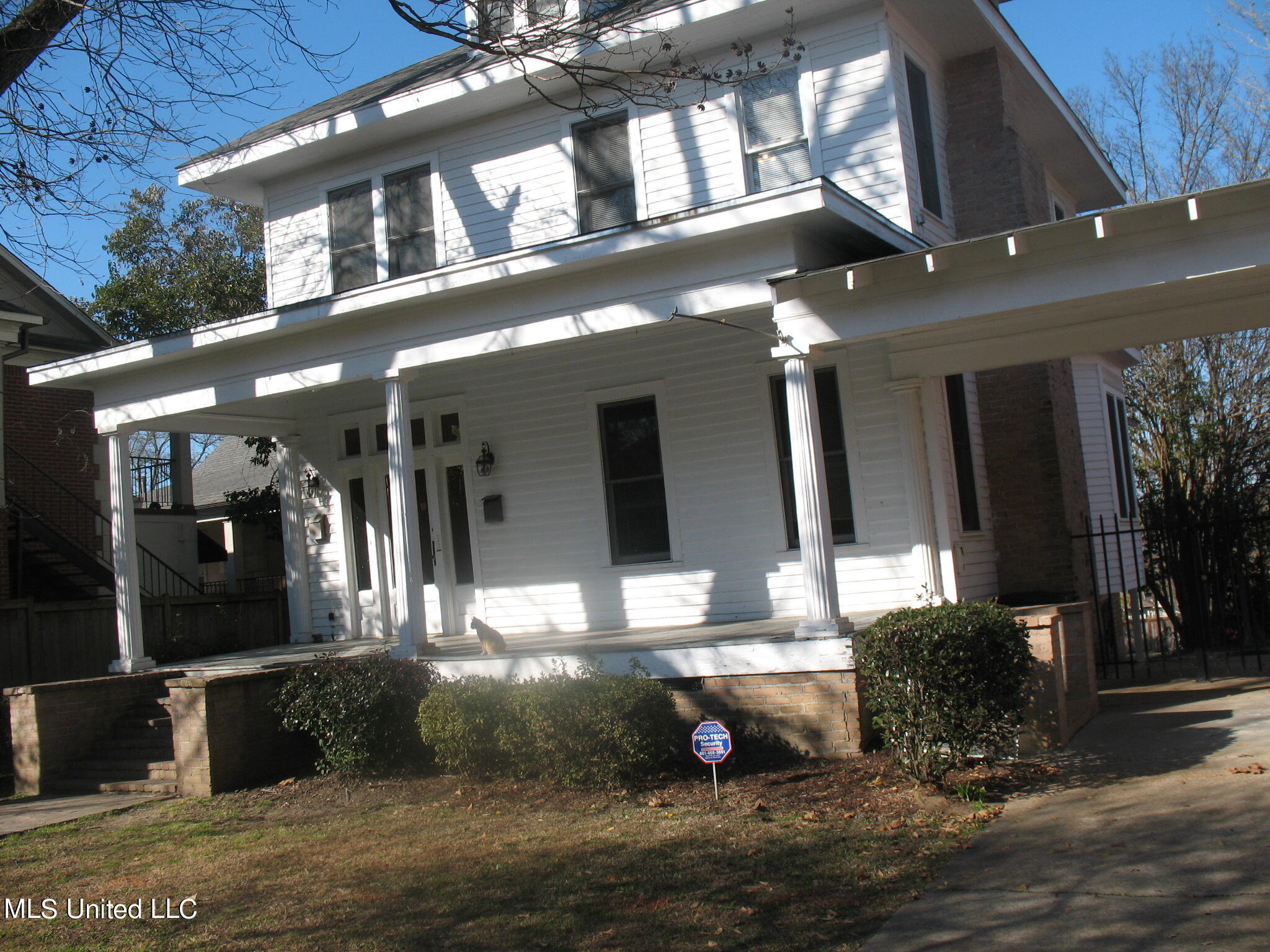 910 Morningside Street, Unit A Jackson, MS 39202 - Photo 2 of 18 IMG_9884