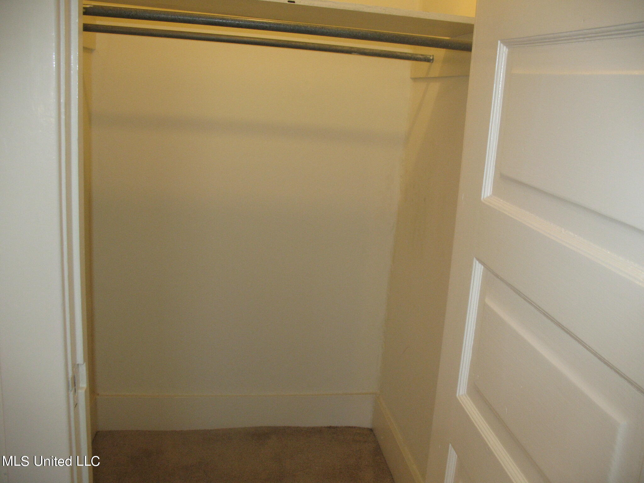 910 Morningside Street, Unit A Jackson, MS 39202 - Photo 10 of 18 IMG_9892