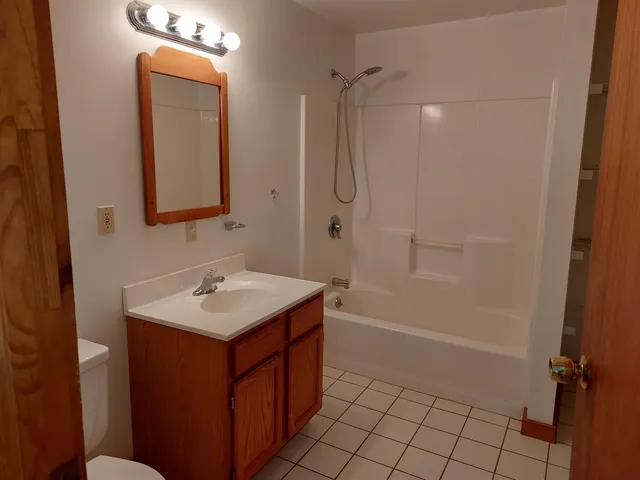 $1,500 | 68 Bush Street, Unit A, Marlborough, NH 03455