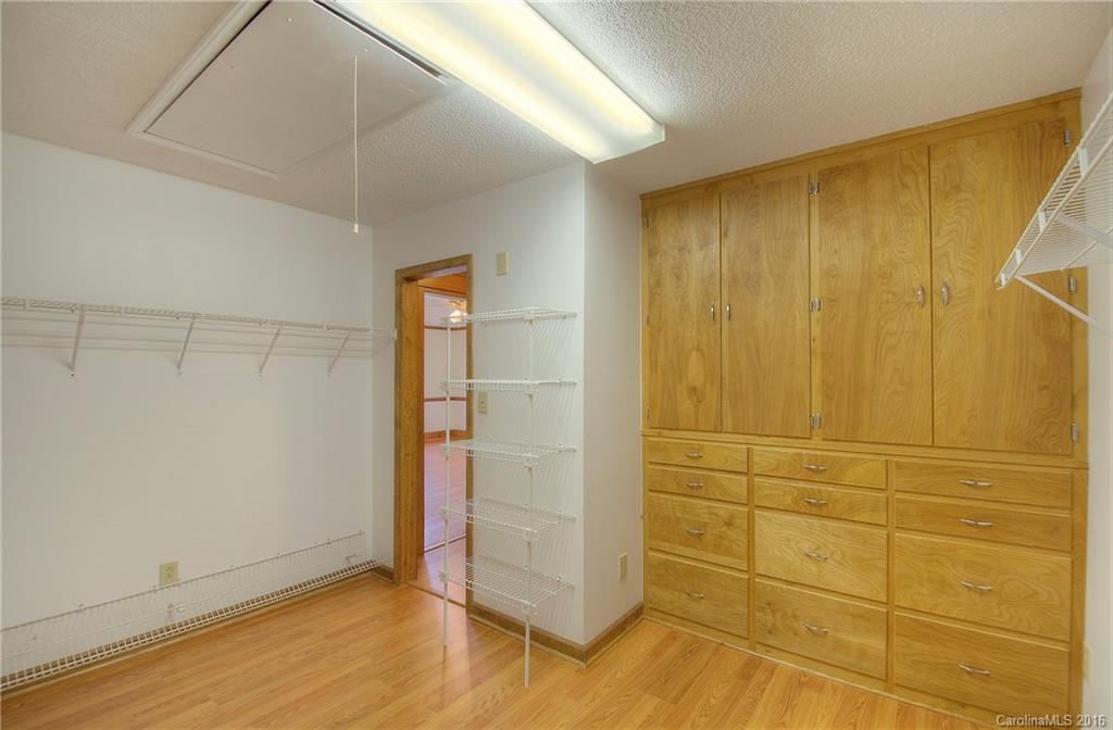 3500 Kelly Road Charlotte, NC 28216 - Photo 9 of 14 Gallery Image 9
