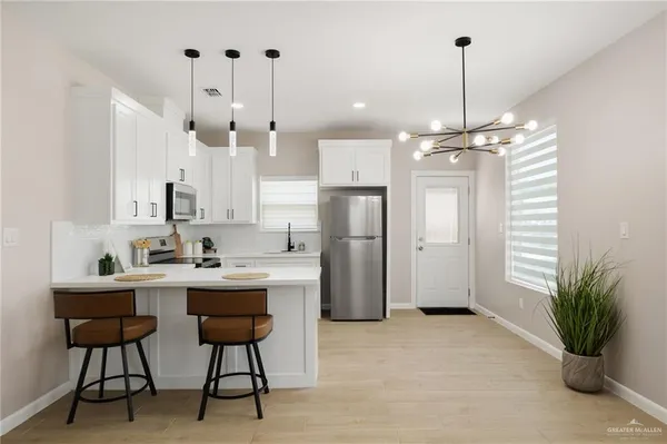 $1,400 | 2106 Selena Street, Unit 1, Mission, TX 78572