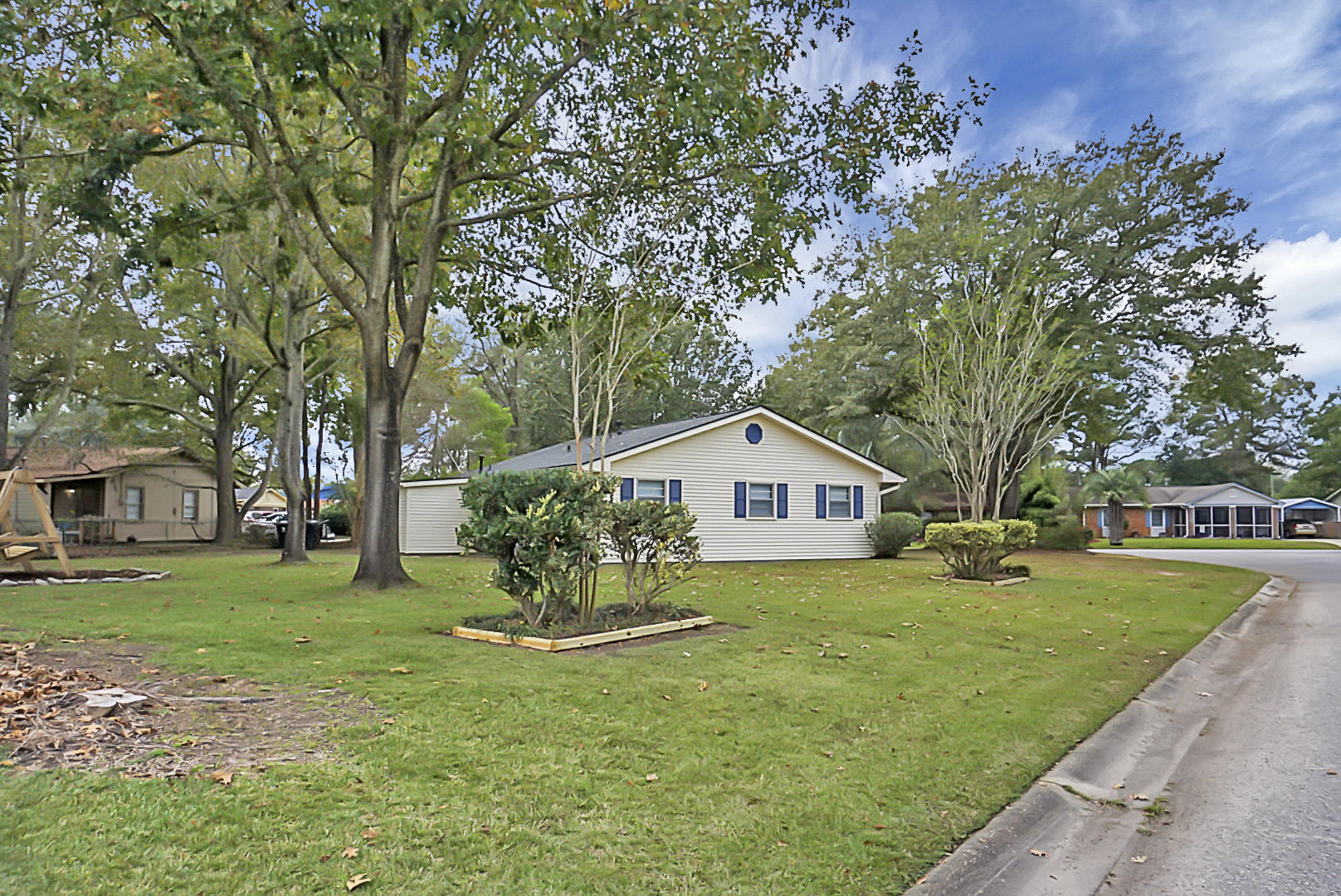 124 Summit Avenue Goose Creek, SC 29445 - Photo 3 of 21 DSC06625