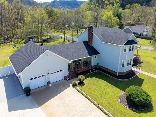 $619,900 | 494 Canyon Park Drive, Trenton, GA 30752