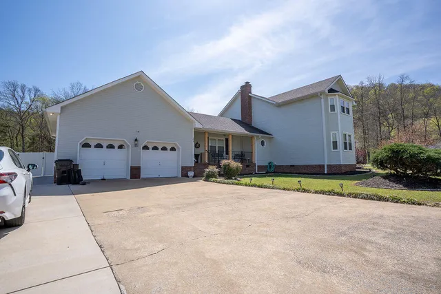 $639,900 | 494 Canyon Park Drive, Trenton, GA 30752