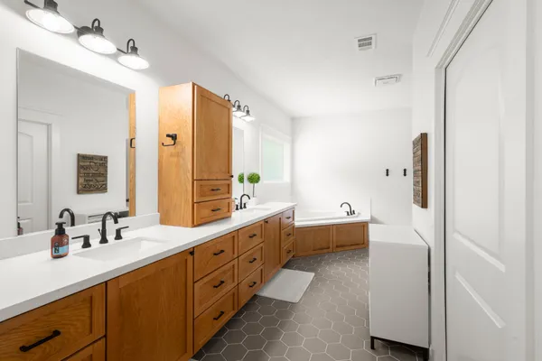 $790,000 | 4450 FM 1746, Woodville, TX 75979