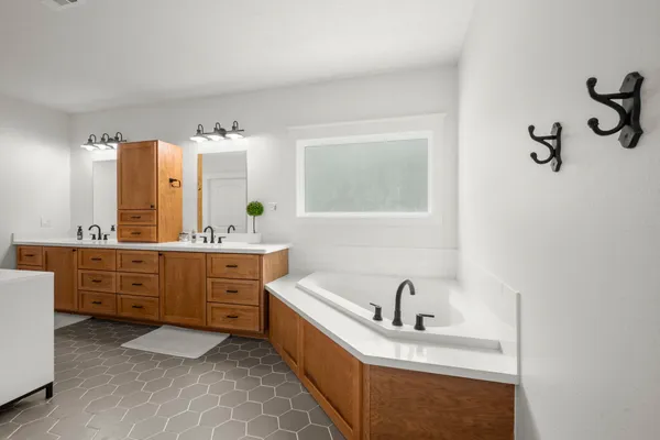 $790,000 | 4450 FM 1746, Woodville, TX 75979