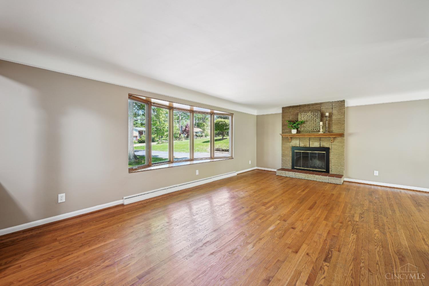 6149 Werk Road Cincinnati, OH 45248 - Photo 4 of 37