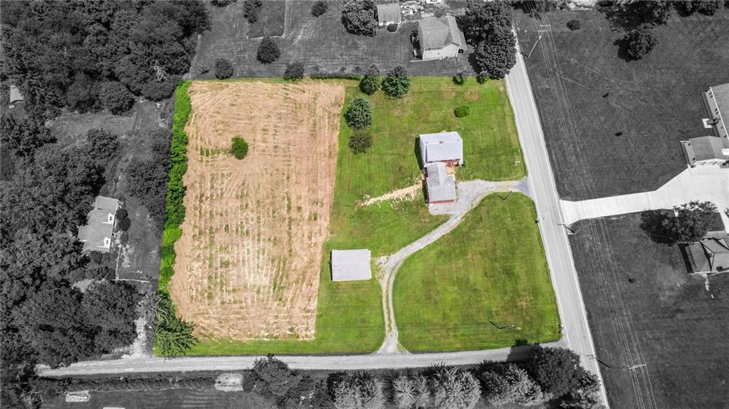 417 Holt Road Aliquippa, PA 15001 - Photo 3 of 25 Gallery Image 3