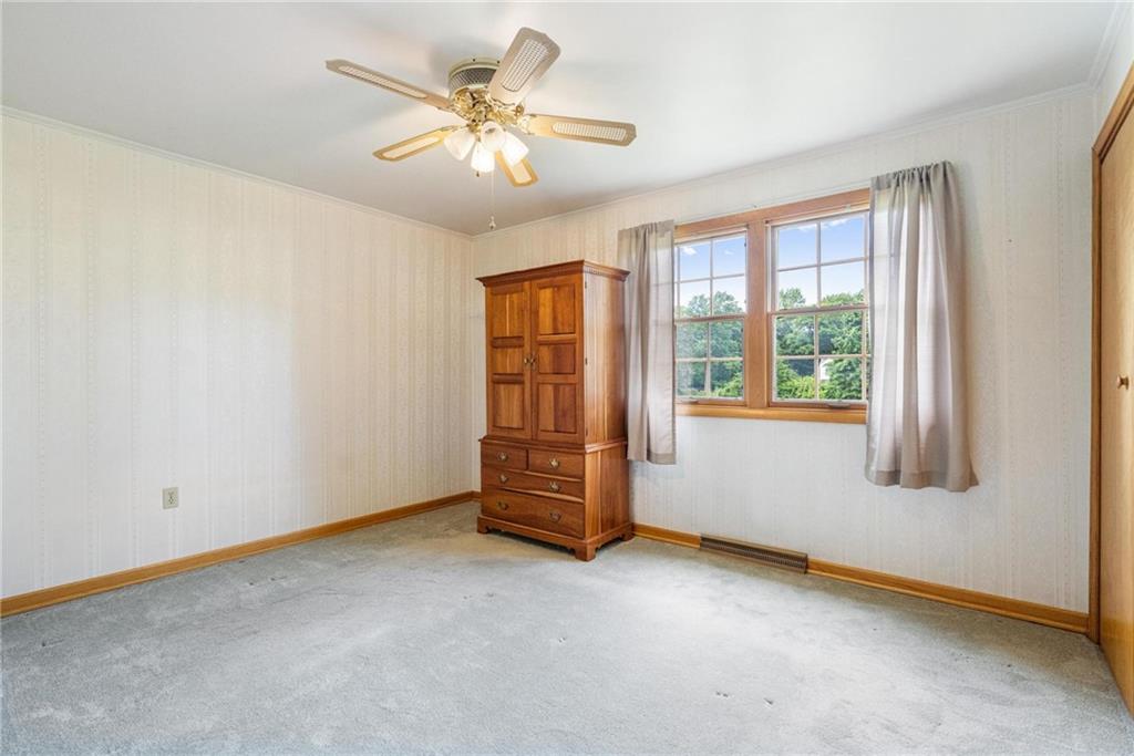 417 Holt Road Aliquippa, PA 15001 - Photo 10 of 25 Gallery Image 10