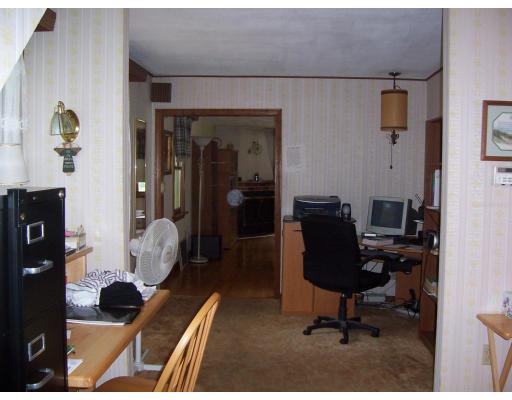 36 Colburn Road Reading, MA 01867 - Photo 6 of 12 Gallery Image 6