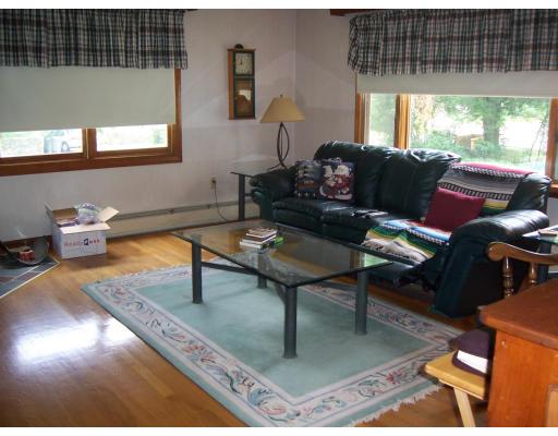 36 Colburn Road Reading, MA 01867 - Photo 7 of 12 Gallery Image 7