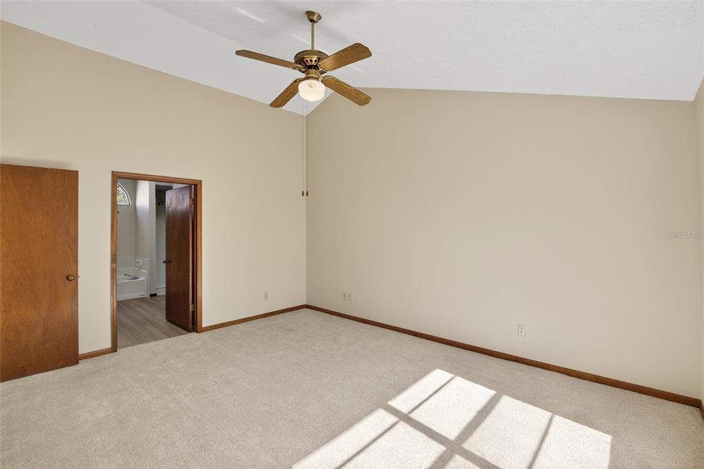 4207 Spring Way Circle Valrico, FL 33596 - Photo 11 of 33