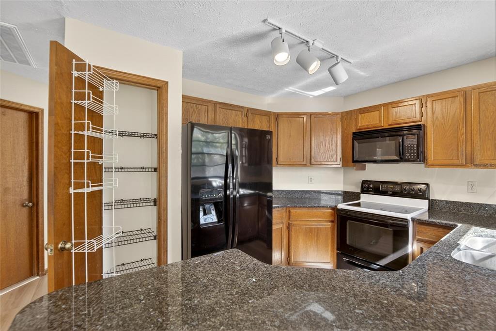 4207 Spring Way Circle Valrico, FL 33596 - Photo 21 of 33