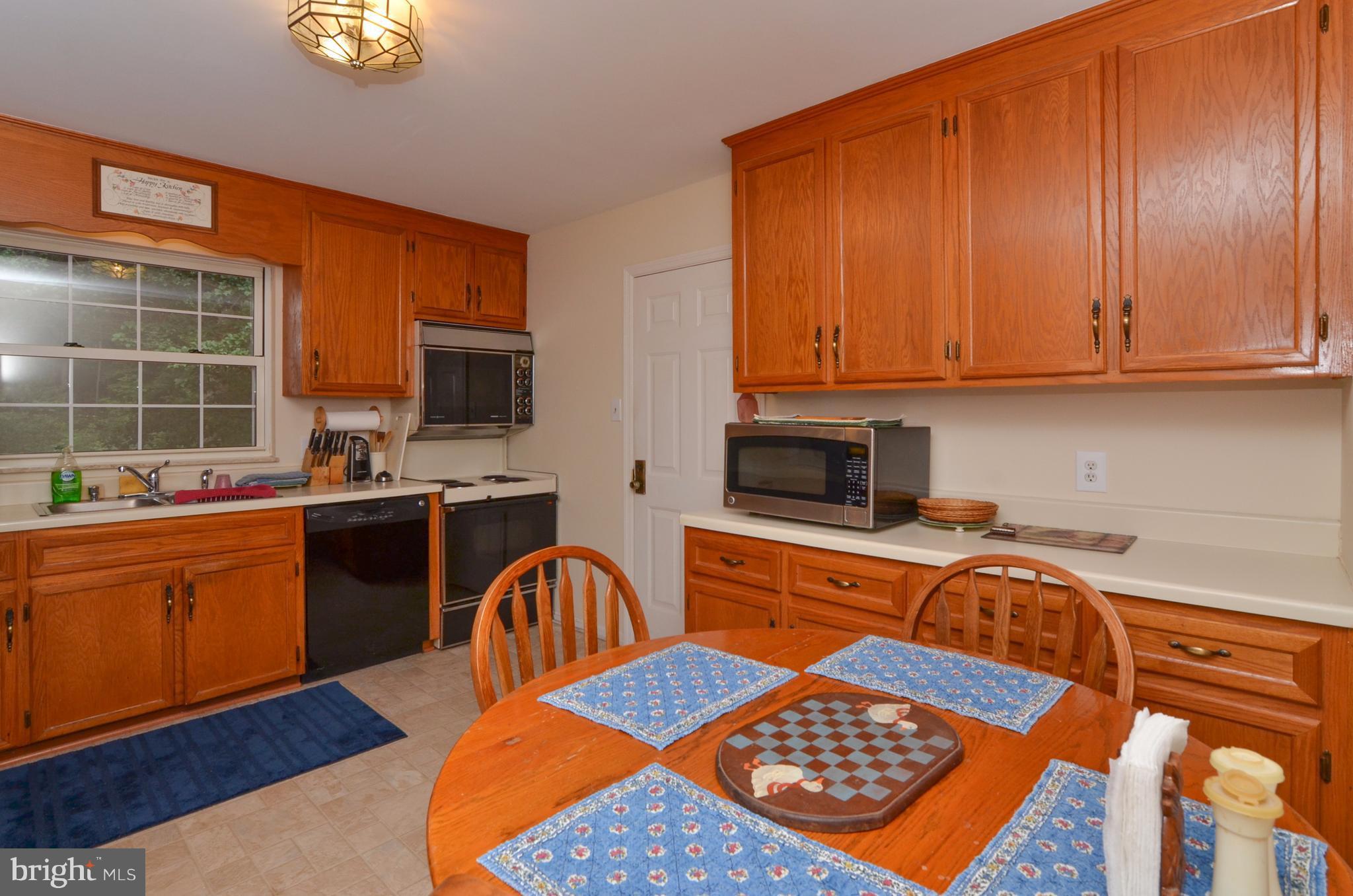 8488 Fletchers Chapel Road King George, VA 22485 - Photo 7 of 30 Kitchen