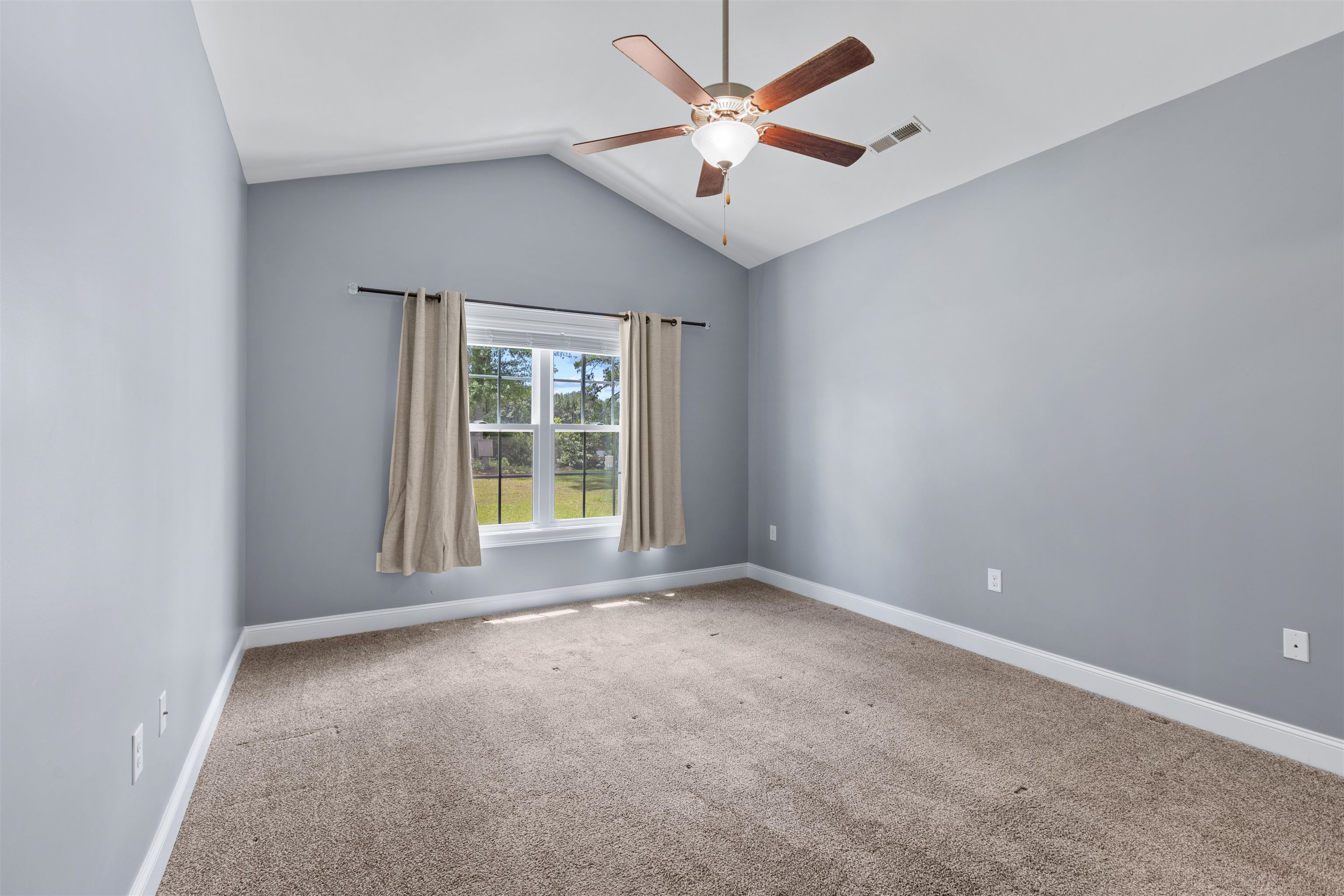 305 Long Meadow Drive Loris, SC 29569 - Photo 9 of 30