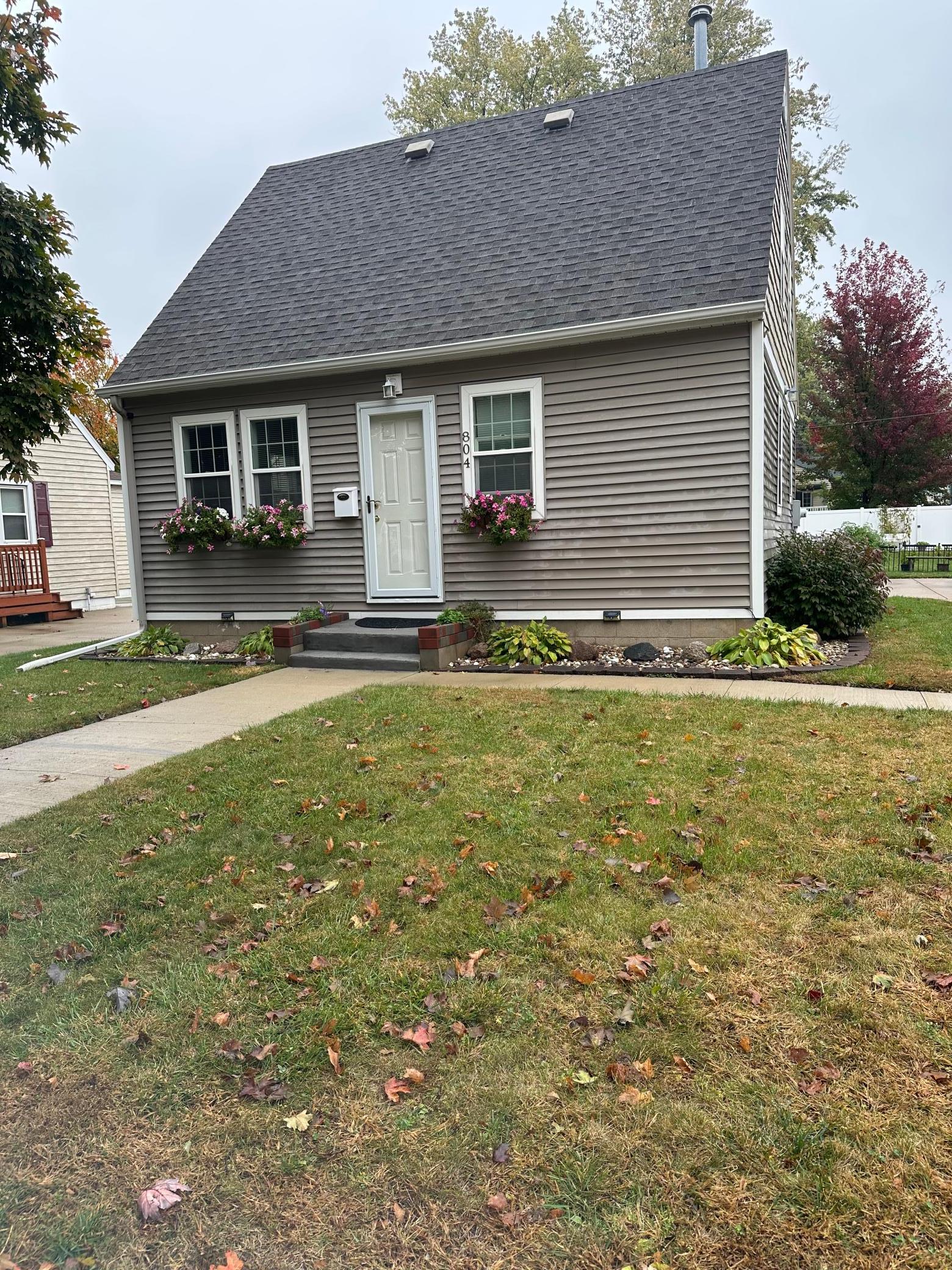 804 13th Avenue Southwest Austin, MN 55912 - Photo 1 of 15