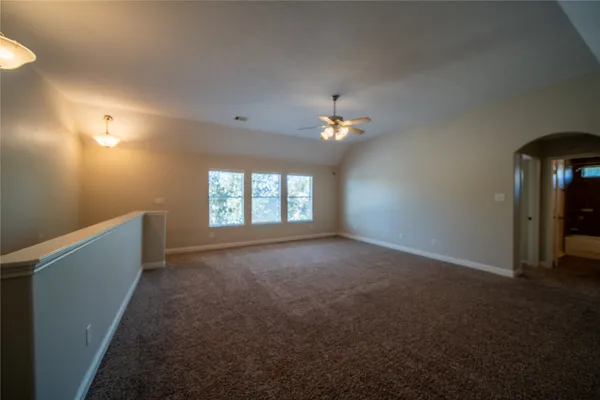 a view of empty room with window