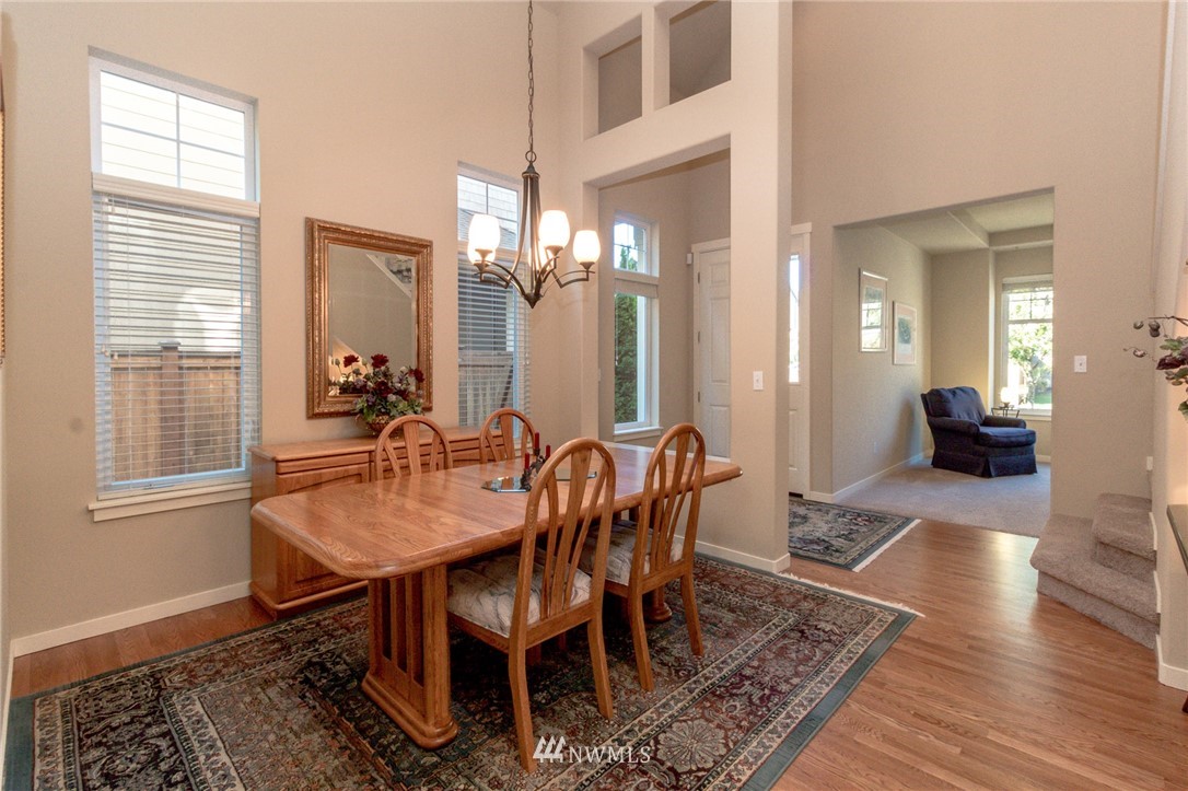 266 Elma Court Northeast Renton, WA 98059 - Photo 12 of 25 Gallery Image 12