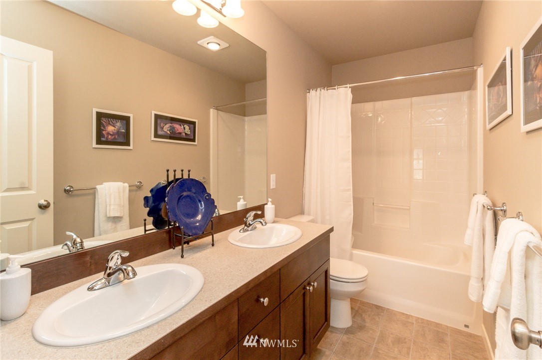 266 Elma Court Northeast Renton, WA 98059 - Photo 18 of 25 Gallery Image 18