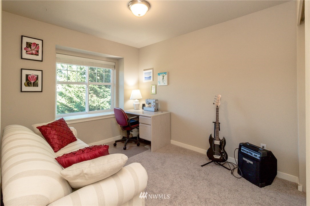 266 Elma Court Northeast Renton, WA 98059 - Photo 19 of 25 Gallery Image 19