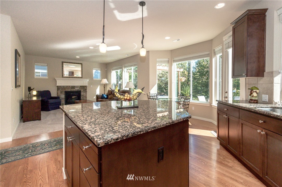 266 Elma Court Northeast Renton, WA 98059 - Photo 7 of 25 Gallery Image 7