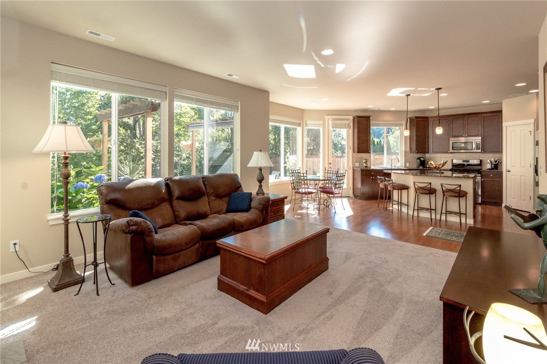 266 Elma Court Northeast Renton, WA 98059 - Photo 10 of 25 Gallery Image 10