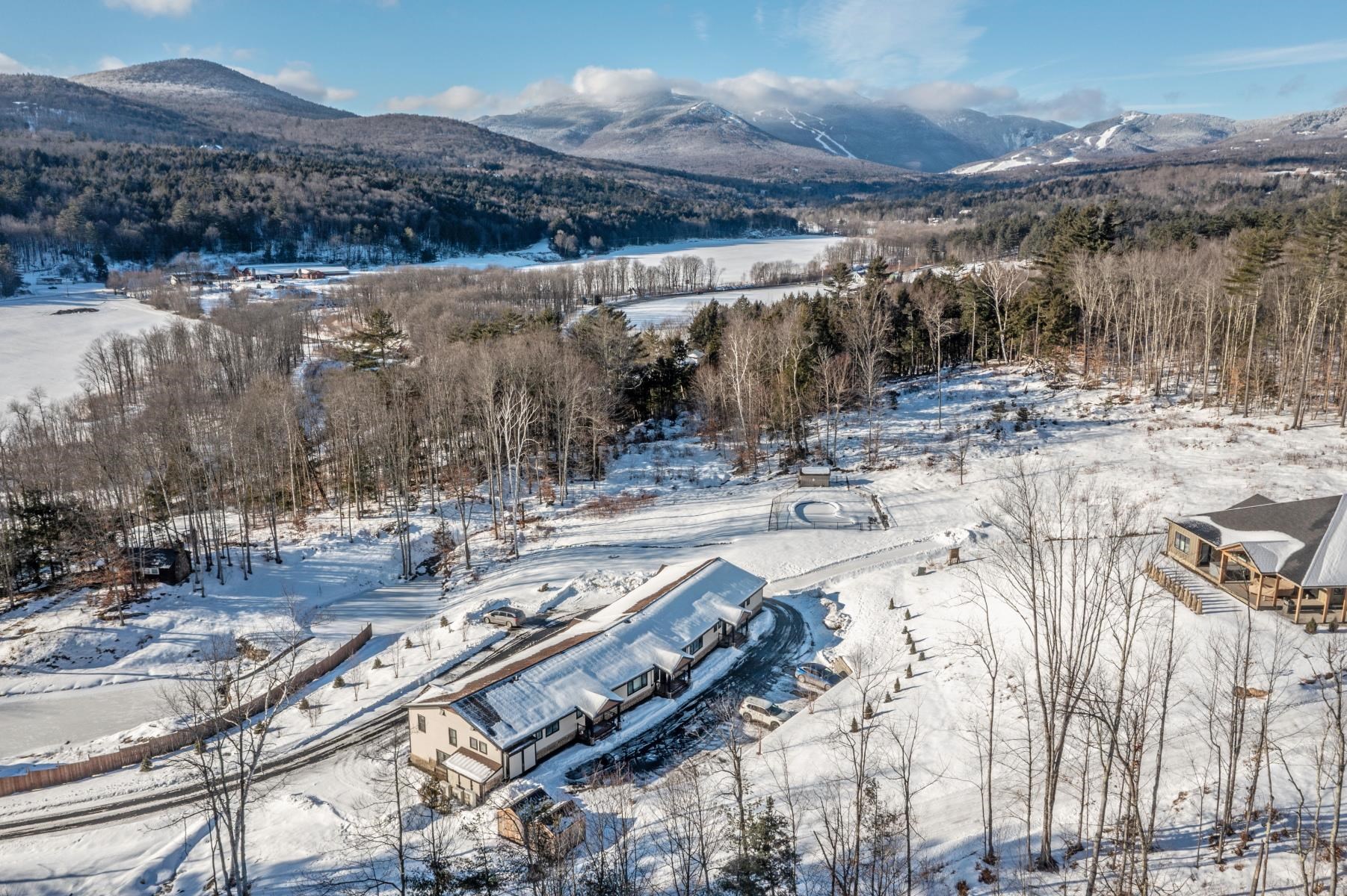 2366 Mountain Road, Unit 4 Stowe, VT 05672 - Photo 3 of 31