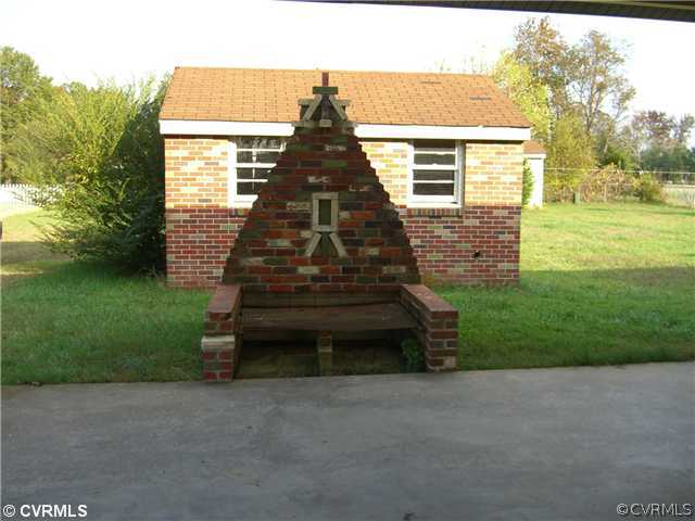 20613 Church Road Petersburg, VA 23803 - Photo 9 of 11 Other - Outdoor Grill