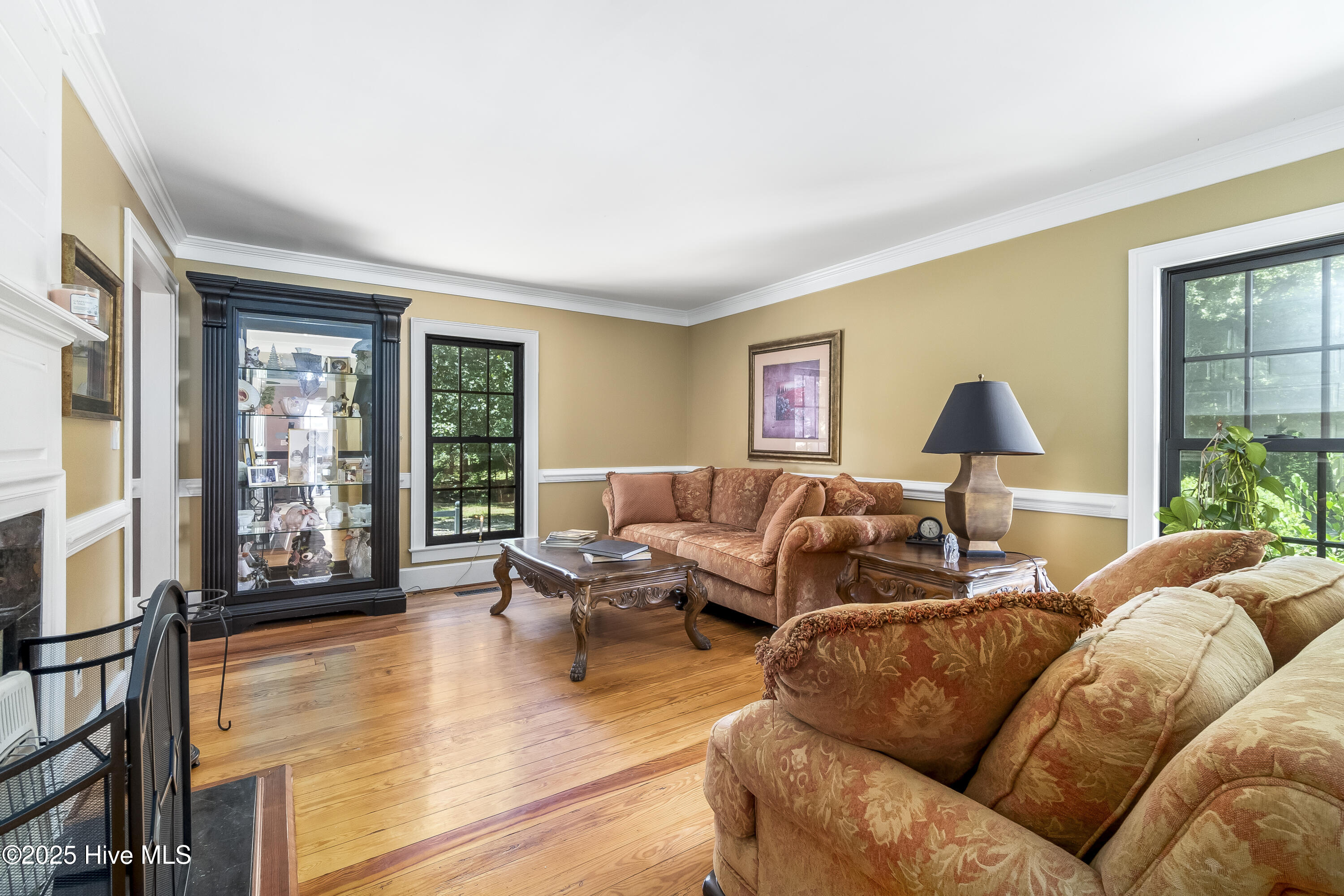 3173 Bakers School Road Scotland Neck, NC 27874 - Photo 12 of 55 Living Room