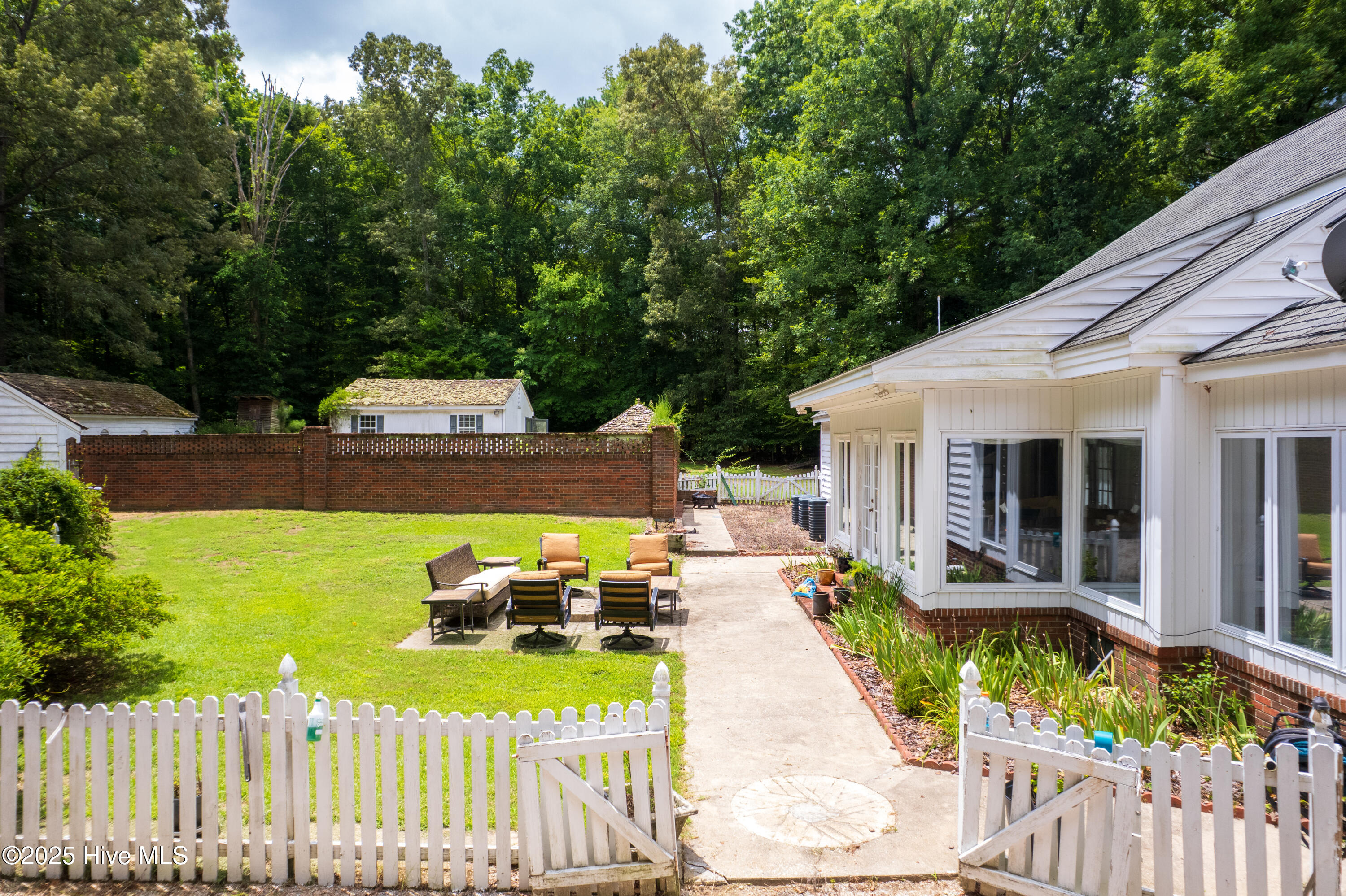 3173 Bakers School Road Scotland Neck, NC 27874 - Photo 5 of 55 SN ext.-21