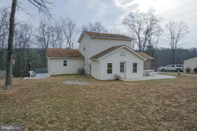 a house view with a outdoor space