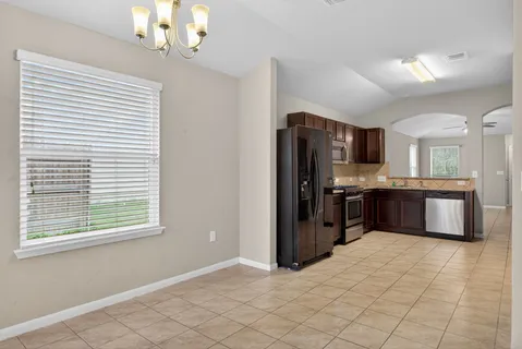 $2,050 | 2010 Langdale Lane, Austin, TX 78754