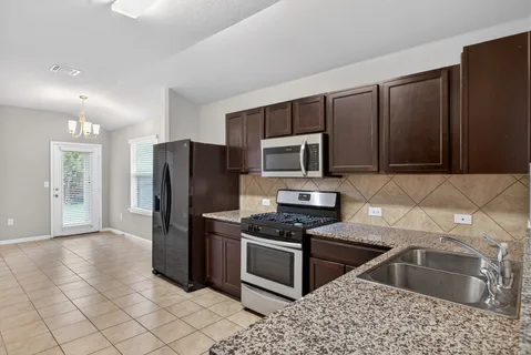 $2,050 | 2010 Langdale Lane, Austin, TX 78754