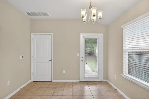 $2,050 | 2010 Langdale Lane, Austin, TX 78754