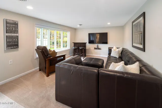 $565,000 | 2505 Whamer Lane, Niskayuna, NY 12309