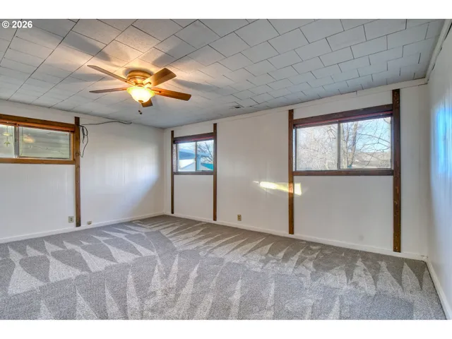 $598,000 | 71642 Southwest Park Lane, Pendleton, OR 97801