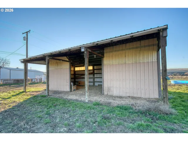 $598,000 | 71642 Southwest Park Lane, Pendleton, OR 97801