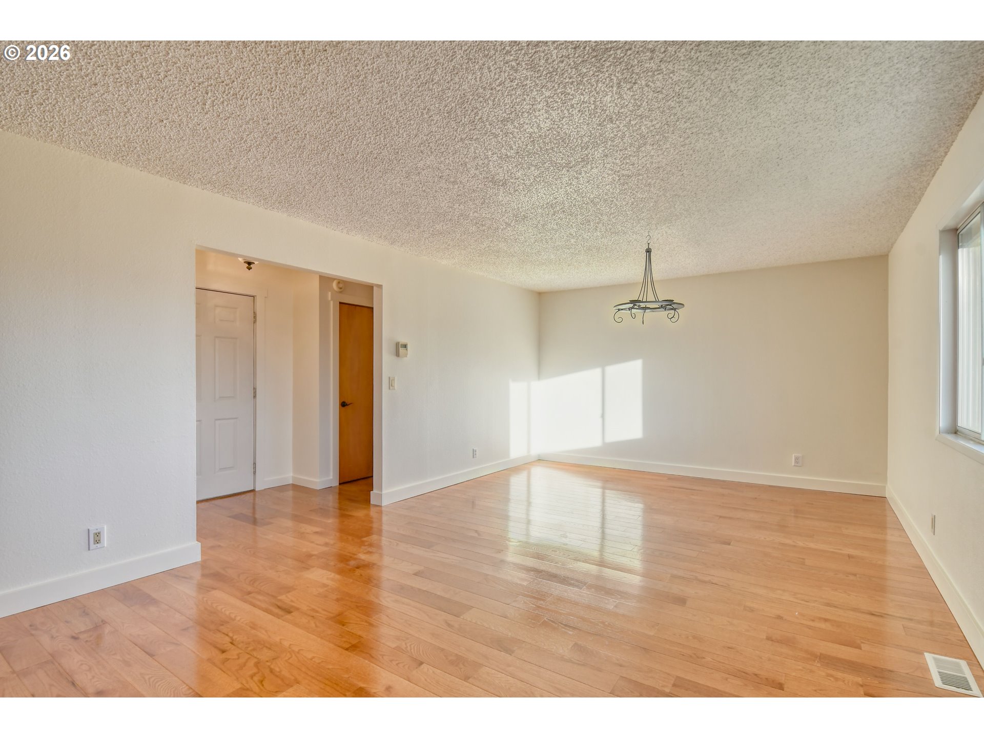 71642 Southwest Park Lane Pendleton, OR 97801 - Photo 4 of 48