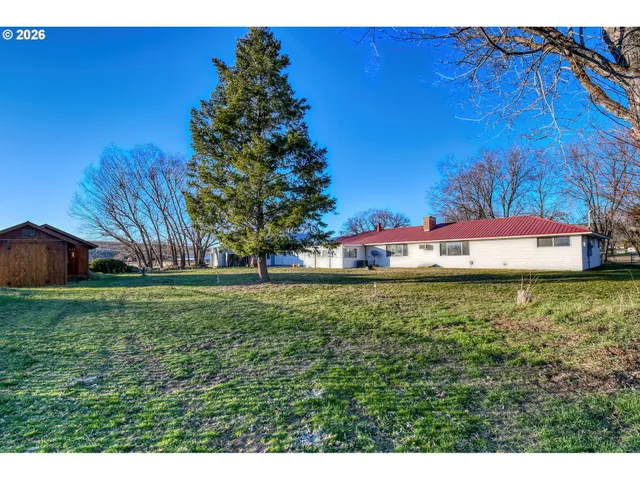 $598,000 | 71642 Southwest Park Lane, Pendleton, OR 97801