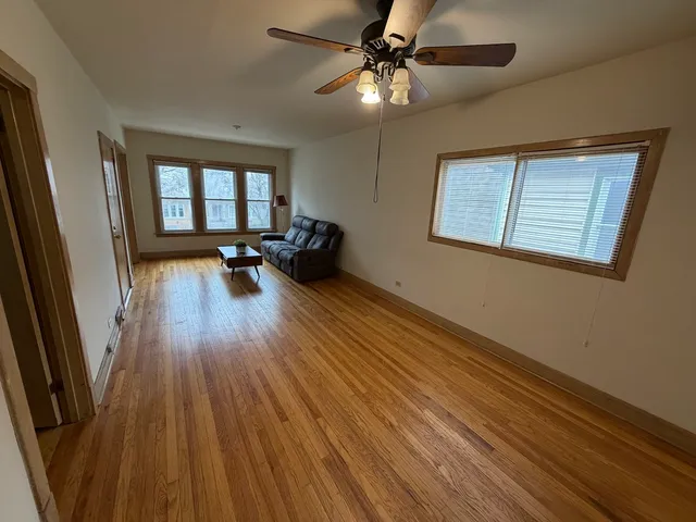 $1,500 | 5252 North Ludlam Avenue, Unit 2, Chicago, IL 60630